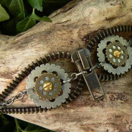 Steampunk Bracelet - Zipper Bracelet - Cuff..