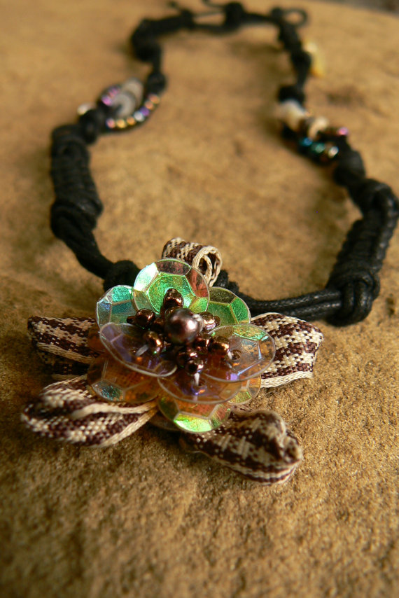 Macramed Cotton Necklace With Plaid Flower Pendant And Shell Accents